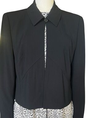 Escada Black Tailored Blazer size 40 or 6/8 excellent condition lined